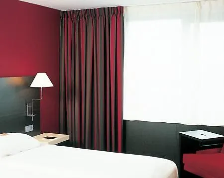 Hotel Nh 4*