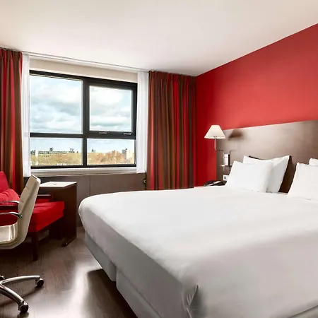 Nh Hotel 4*