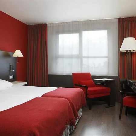 Hotel Nh 4*